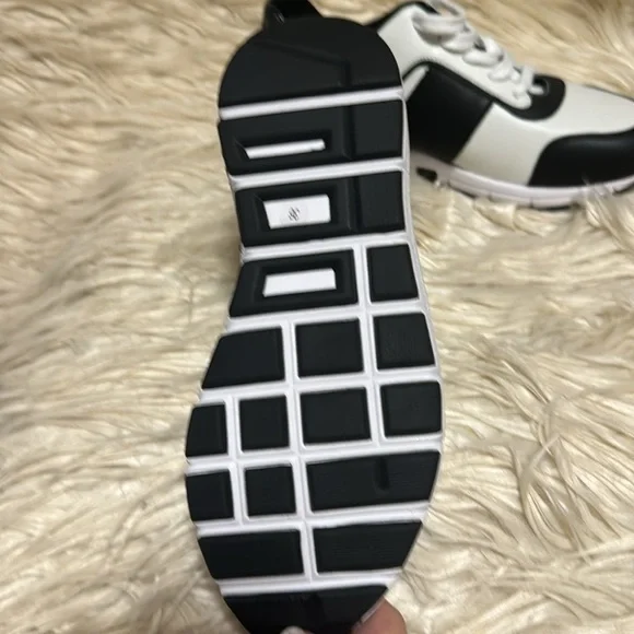 New Gucci tennis shoes size 36 - Picture 7 of 8